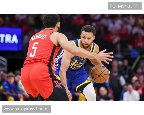 热火三巨头对决勇士精彩视频回顾与分析带你重温经典对抗瞬间