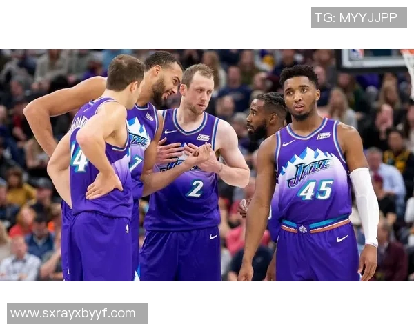 爵士与湖人经典对决重播回顾精彩瞬间与赛场英雄表现