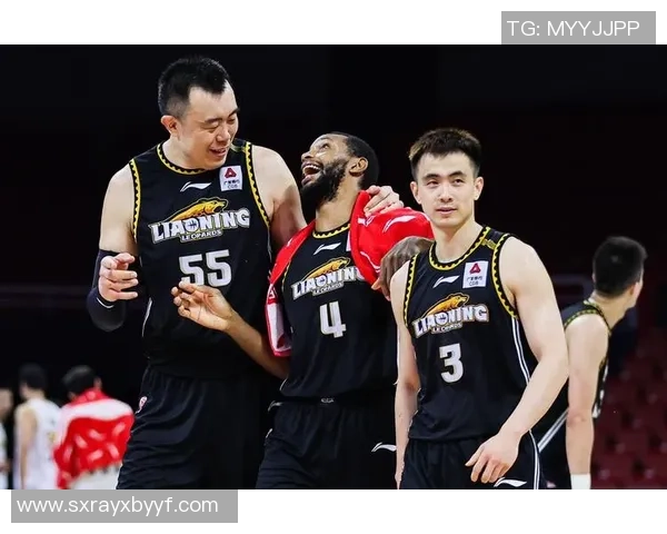 辽宁与吉林CBA对决精彩纷呈双方球员全力以赴争夺胜利